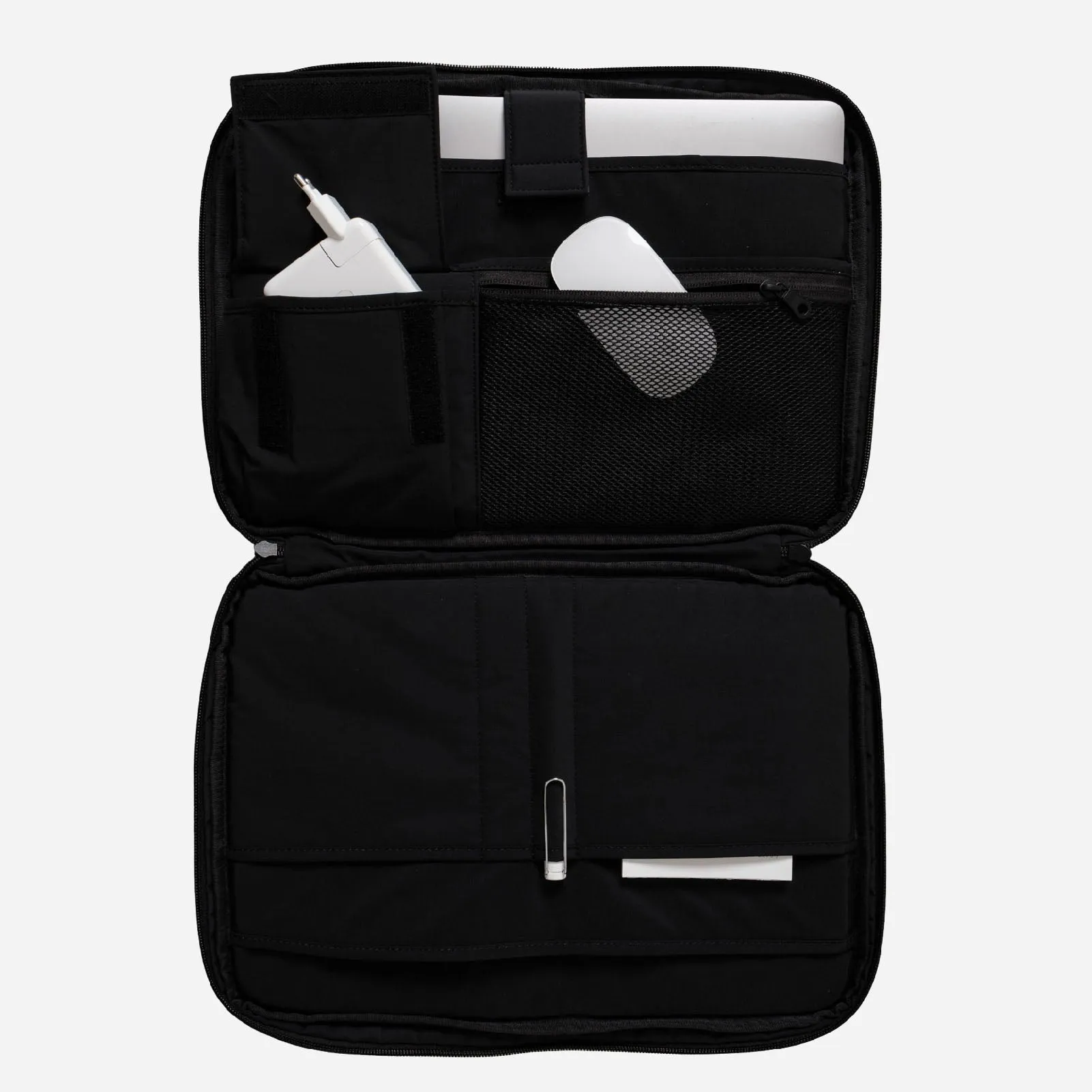 AM CASE 02 - BLACK