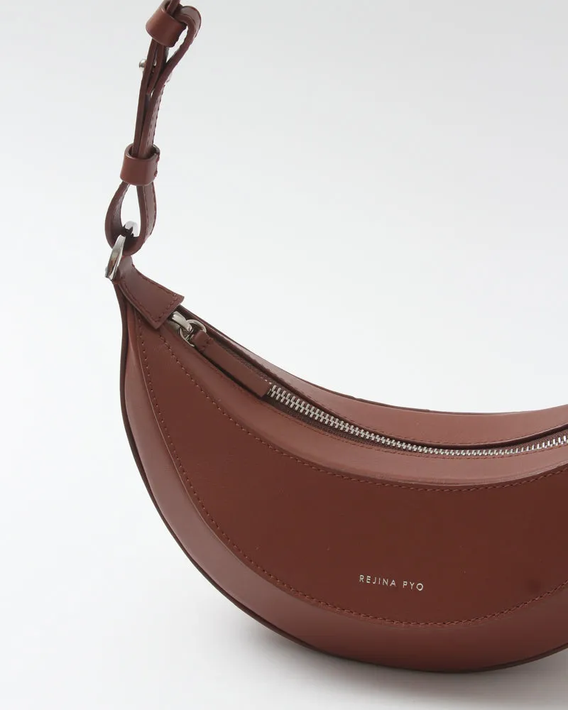 Petite Banana Bag Leather Nappa Tan