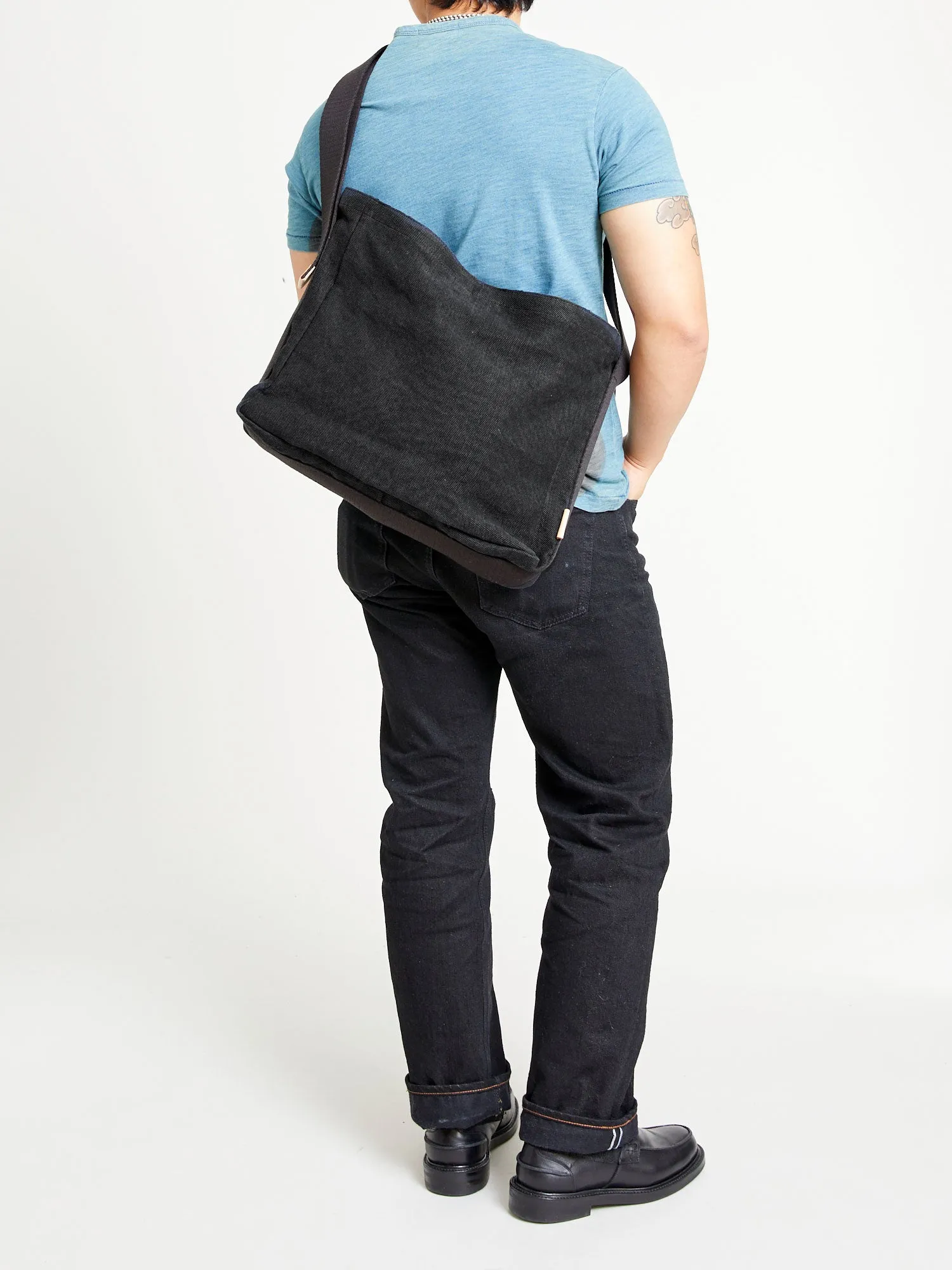 Square Shoulder Bag in Black